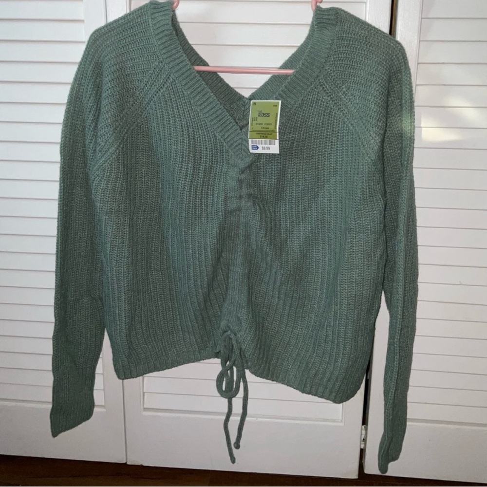 BRAND NEW (NWT) Green V-neck Sweater
